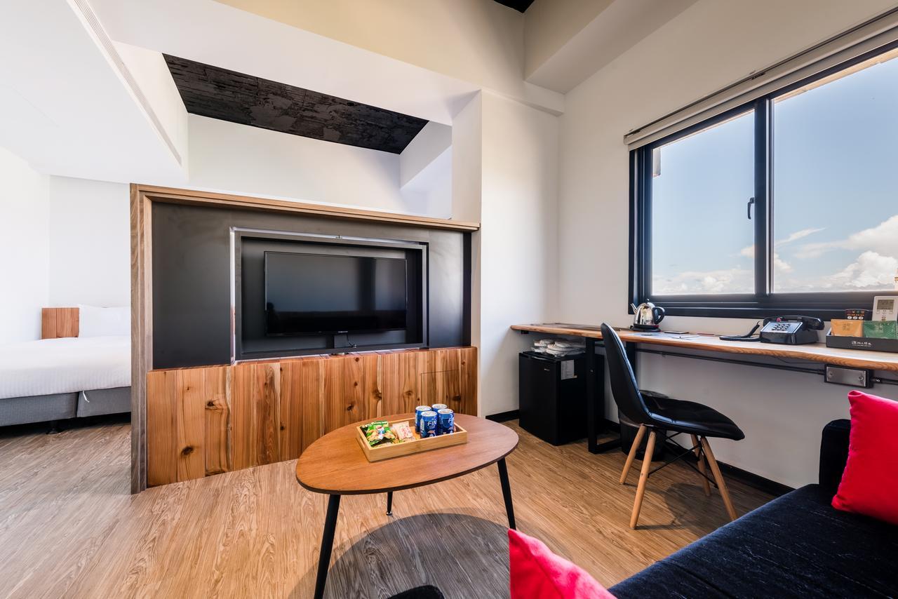 Traveller Inn Tiehua Cultural And Creative Hotel Taitung Екстериор снимка
